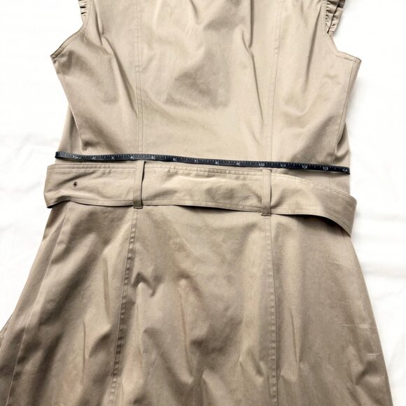 Burberry Sleeveless Trench Coat Dress – Size 38 | Rare, Versatile & Elegant - Picture 6 of 9